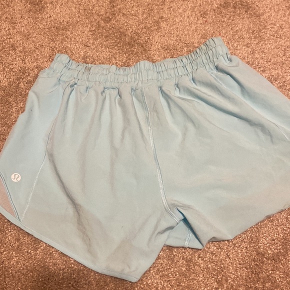 Lululemon hotty hot shorts - Picture 4 of 4